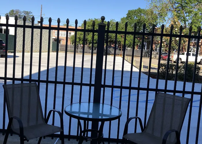 The Juliet 3* Lafayette