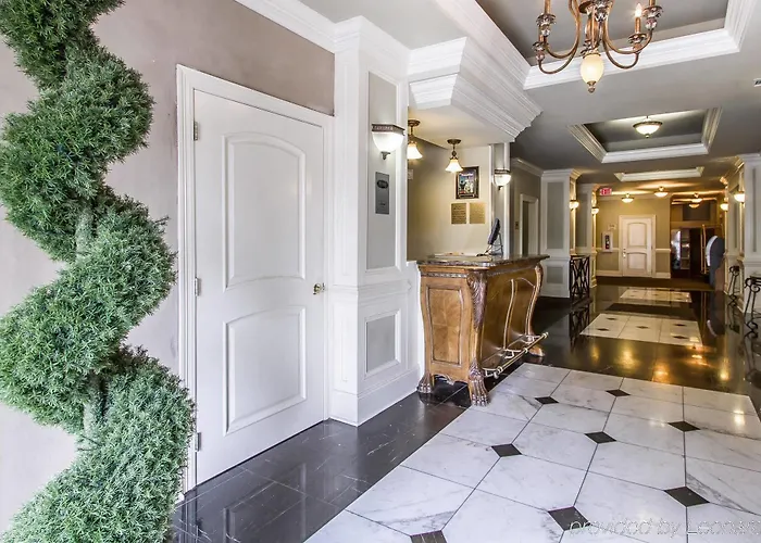 The Juliet 3* Lafayette